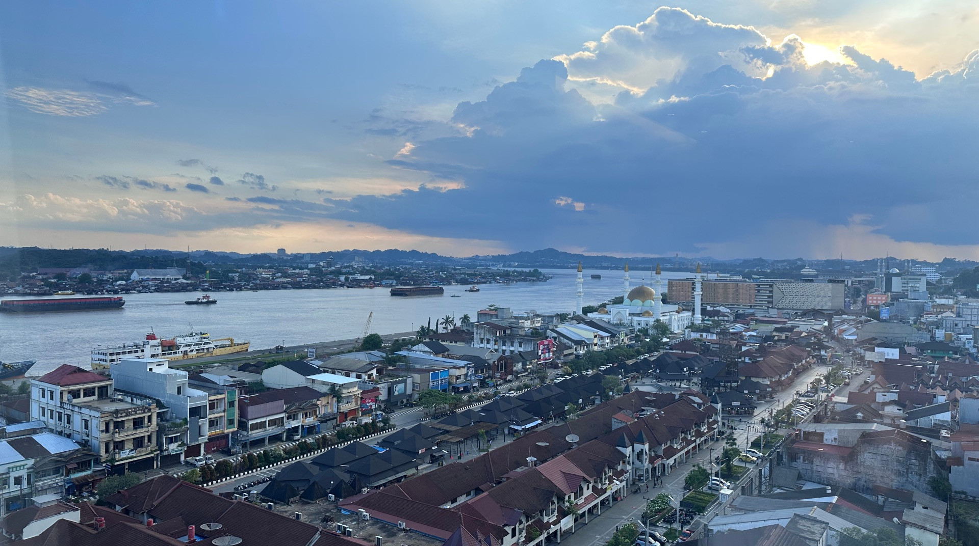 Modeling Flood Risk in Samarinda: An Integrated Approach to Urban Resilience